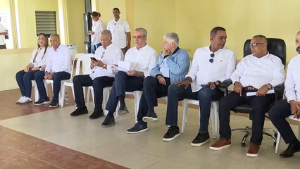 Presidente Abinader se reúne con comunitarios y autoridades de Espaillat y Puerto Plata