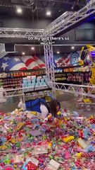 Experience the Excitement at Tom's Claw Machine in Brisbane! 🕹️