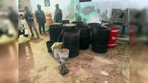 Policía desmantela fábrica de ron adulterado en Cabral