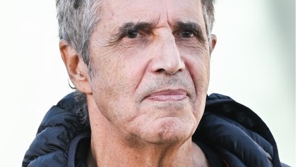 Julien Clerc ému sur son lien avec Angèle, sa fille adoptive : “On a fait un chemin d’amour intéressant”
