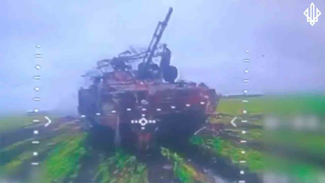 Video näyttää Ukrainan kaartin torjuvan Venäjän panssarihyökkäyksen lähellä Pokrovskiä