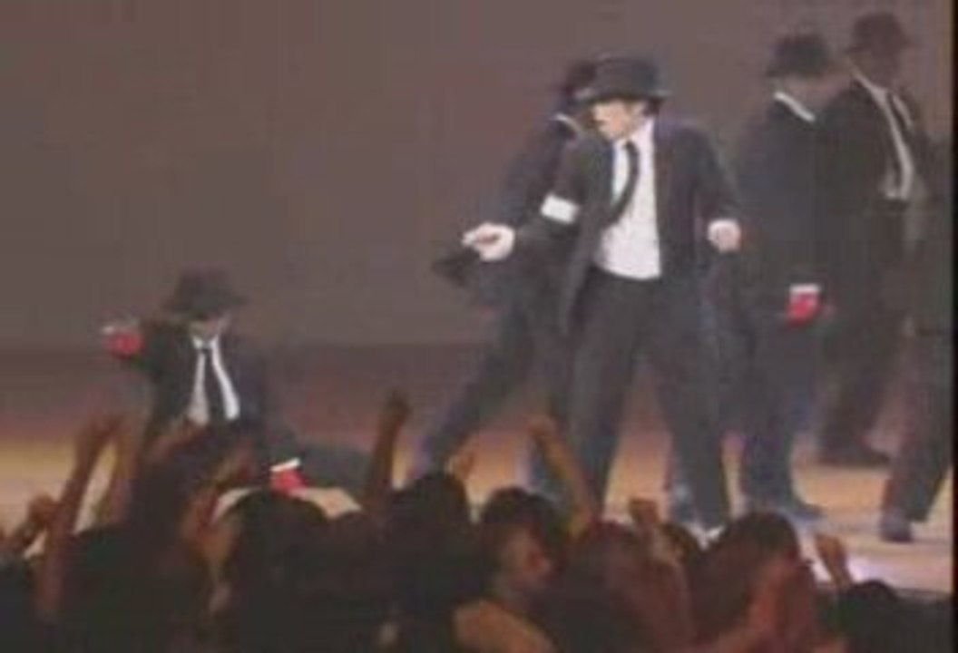 MICKAEL JACKSON  DANGEROUS R.I.P