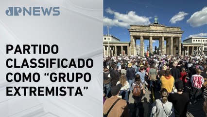 Manifestantes pedem proibição da AFD na Alemanha
