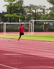 Man with one leg running!.hd