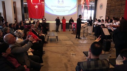 Sinop'ta engeller sanatla aşıldı