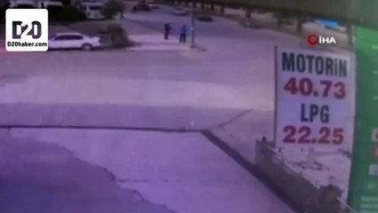 Denizli'de motosiklet sürücüsünün öldüğü kaza kamerada