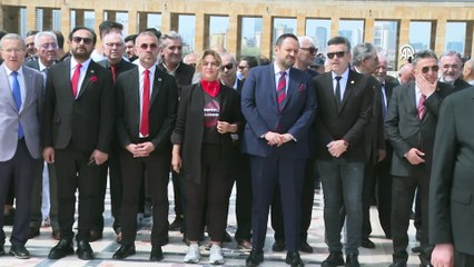 Süper Lig’e yükselen Gençlerbirliği, takım halinde Anıtkabir'i ziyaret etti
