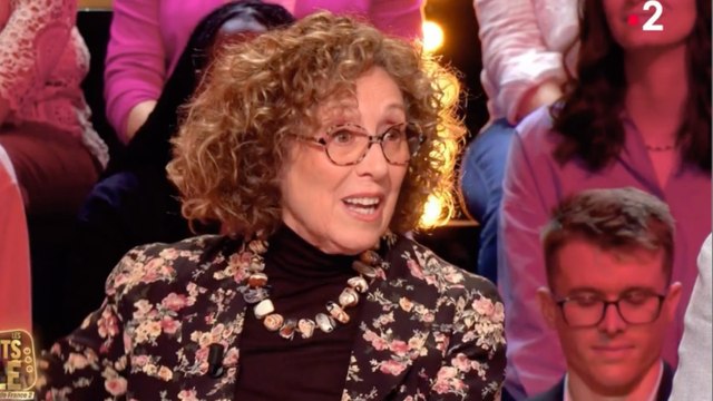 “J’ai été évacuée par les pompiers” : Mireille Dumas raconte son pire souvenir de télévision