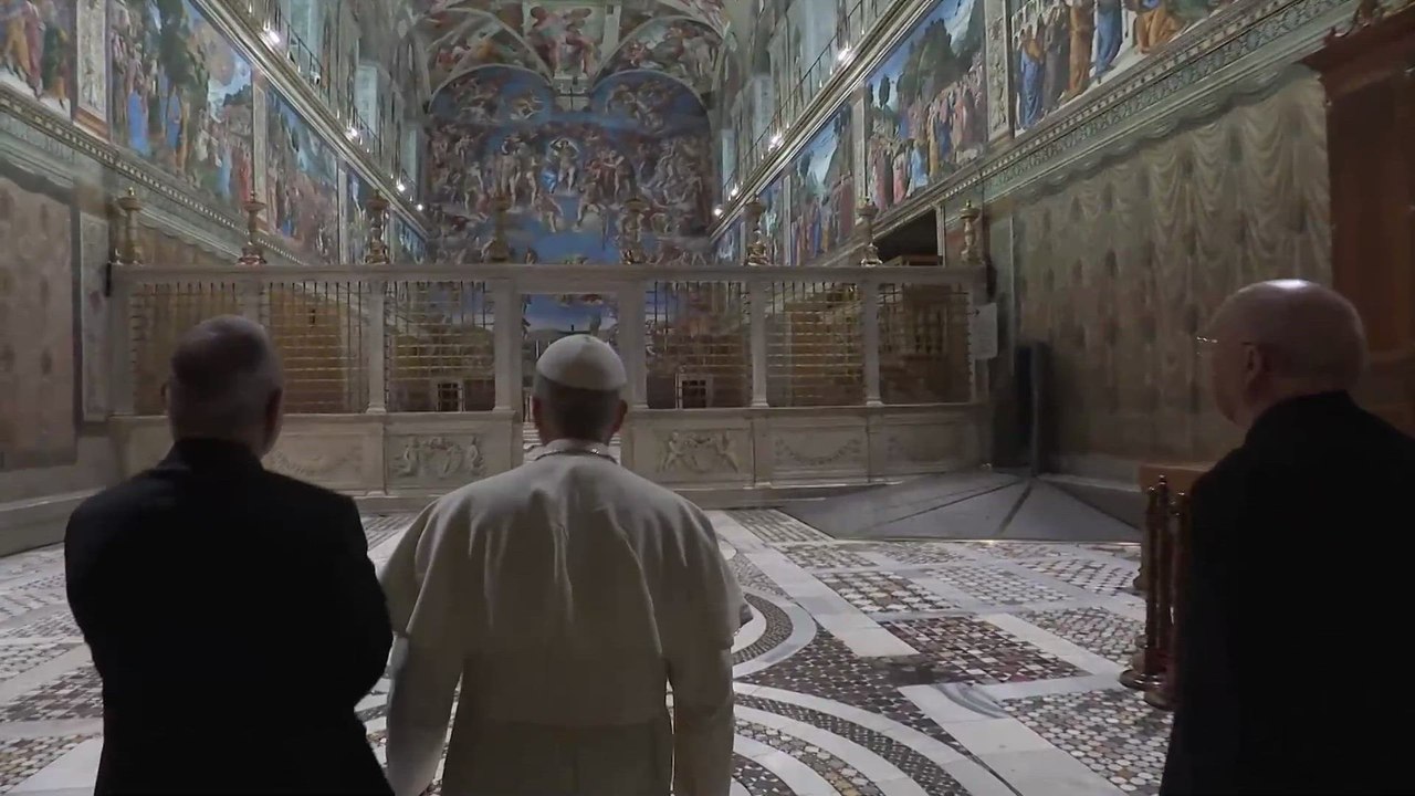 Pope Leo visits Sistine Chapel, removes seals from the papal apartment