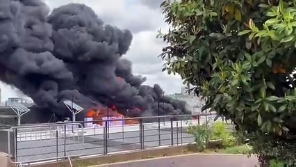 Hauts-de-Seine : un incendie impressionnant sur un chantier à Clamart