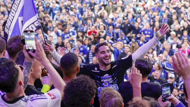 Der HSV ist zurück: Selkes Zukunft, Transfers und das Vorbild St. Pauli?