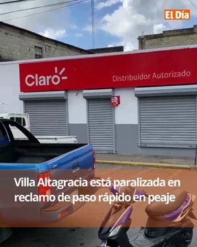 Villa Altagracia está paralizada en reclamo de paso rápido en peaje