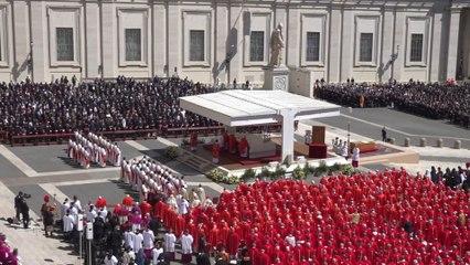 Catholics flock to Westminster Cathedral to offer thanks for new pope