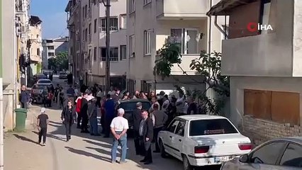 Bursa’da çöp atma kavgası: 1’i ağır 3 yaralı