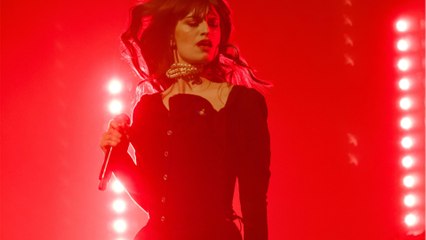 Clara Luciani met en vente son dressing : rendez-vous à Aix-en-Provence pour s’offrir sa garde-robe !