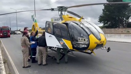 Grávida sofre traumatismo craniano ao ser atropelada por caminhão dos Correios em Pinhais
