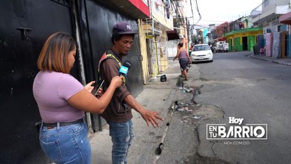 En el Simón Bolívar se desperdician miles de galones por una tubería rota (1)