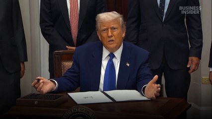 Critics say Donald Trump's luxury gift from Qatar violates the Constitution