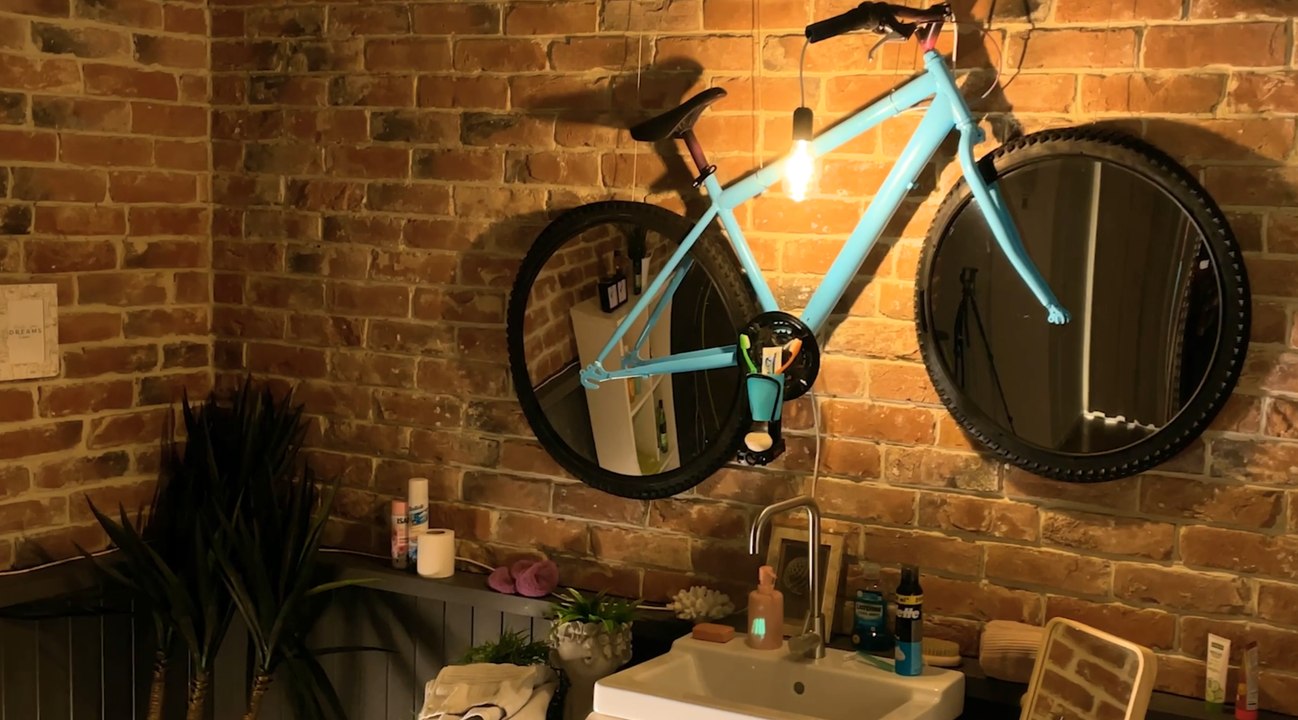 Transformer de VIEUX VÉLOS EN BELLE DÉCORATION DE MAISON FONCTIONNELLE !