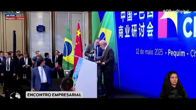 Na China, governo Lula anuncia investimento bilionário em carros, semicondutores e combustível para aviação