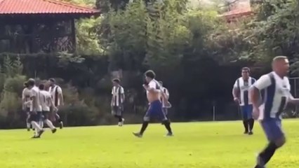 tn7-rayo-cae-en-cancha-donde-jugaban-partido-de-fútbol-en-Atenas-120525