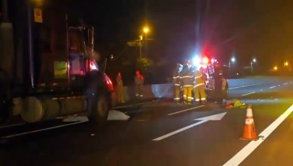 Hombre muere atropellado por tráiler frente a parada de buses en Ruta 32