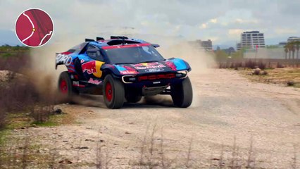Carlos Sainz, Ford Spain and Red Bull join forces to complete the first full lap of the MadRing