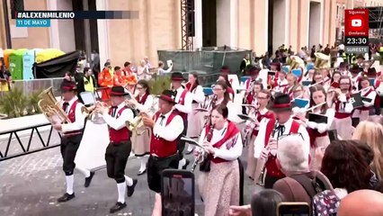 Oración y llamados de paz marcan el primer fin de semana del Papa León XIV