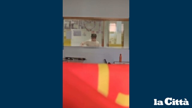 Voto a Unisa, assaltata la sede dell’Asg