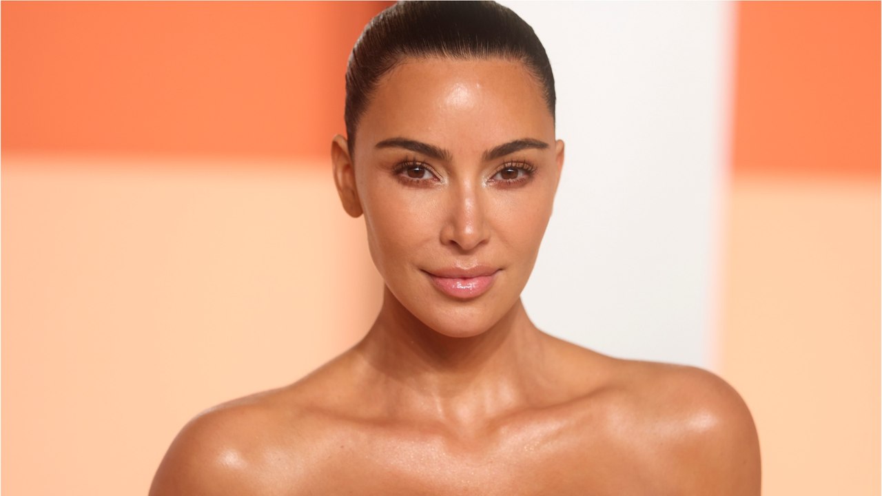 GALA VIDEO - Kim Kardashian déterminée aux assises à Paris : “Elle souhaite affronter ceux qui l’ont attaquée”