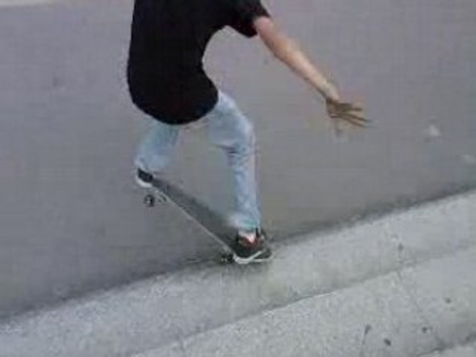 Crooked nollie 180 out