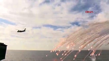 Askeri helikopter Antalya açıklarında denize acil iniş yaptı