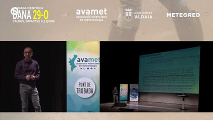 José Ángel Núñez (AEMET C. Valenciana) durante su ponencia en la jornada: Dana 29-O en Aldaia.