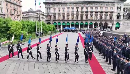 In piazza Duomo i 100 anni dell'Aeronautica Militare a Milano