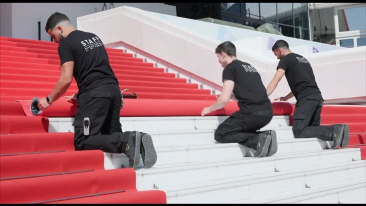 Tutto pronto per il festival di Cannes 78: srotolato il tappeto rosso