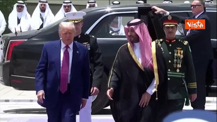 Cerimonia di benvenuto per Trump nel Palazzo reale Yamamah a Riad