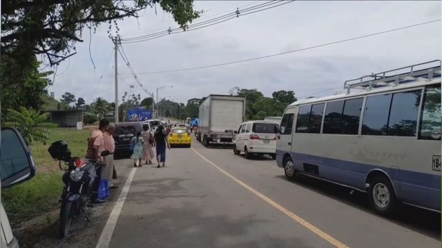 Empresarios piden mesa de diálogo y que el país se conecte por otras vías debido a bloqueos en el interior