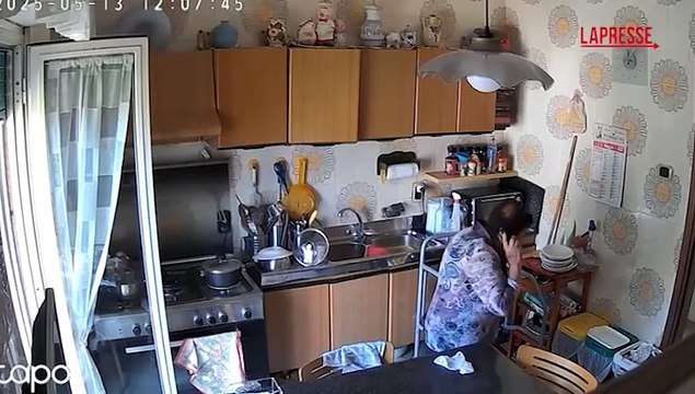 https://s1.dmcdn.net/v/YOTGI1e8qSzQLHJ4R/x360