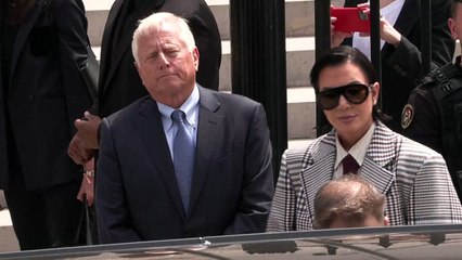 Kim Kardashian arrives at courthouse to testify in Paris trial