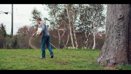 La casa al final de la curva - Tráiler oficial español