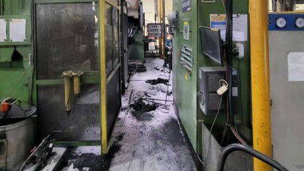 산업 밸브 제조 공장에서 불...2명 화상 / YTN