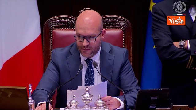 Conte a Meloni: Con piano di riarmo Italia ha un cappio al collo, perchè si è fatta fregare in Ue?