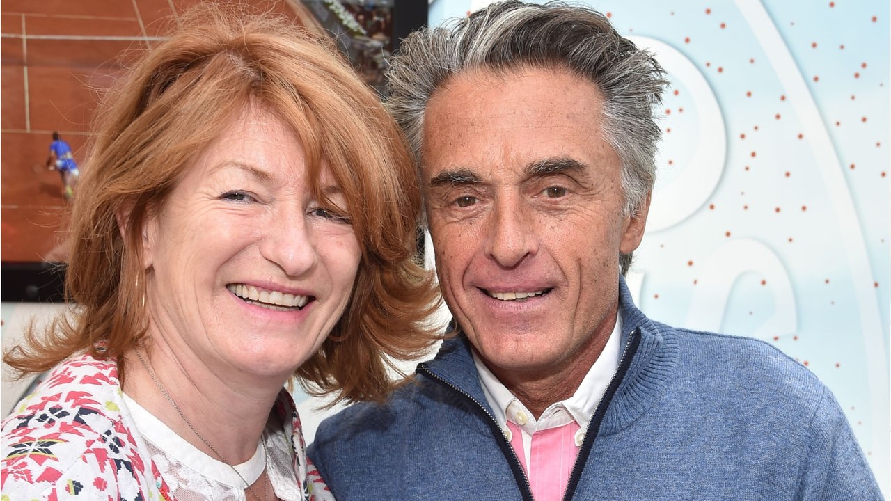 GALA VIDEO - Gérard Holtz : sa célèbre femme Muriel, son quotidien à Nice…  Que sait-on de sa vie privée ?