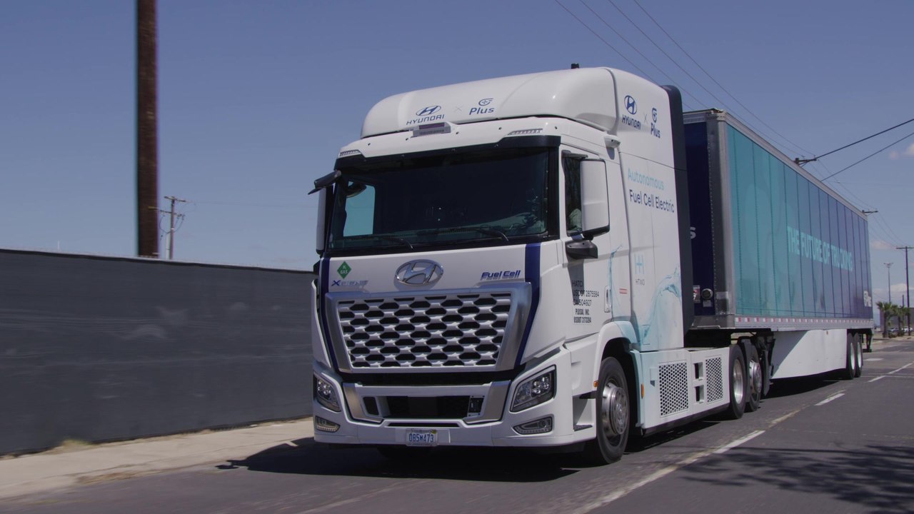 Hyundai Motor and Plus Unveil Concept for Autonomous Hydrogen Freight Ecosystem at ACT Expo 2025