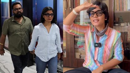 Neha Singh Rathore Biography: कौन हैं नेहा सिंह राठौर के Husband,Full Details | Boldsky