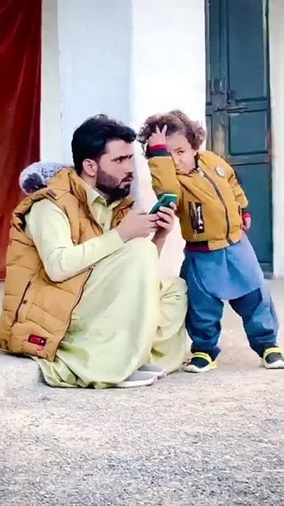 Ghar_walon_se_panga_Nahin😂#babache_#viral_#youtubeshorts_#funny_#comedy_#tiktokstar_#youtube_#shorts(360p)