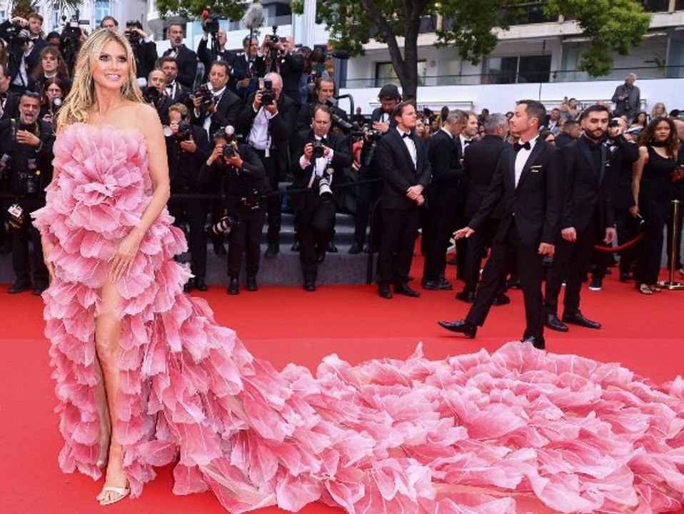 Heidi Klum pfeift in Cannes auf die Kleiderordnung