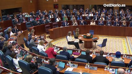 Ayuso acusa al PSOE de “corrupción” y le pregunta si se “imagina” a su novio haciendo “negocios” en la Puerta del Sol