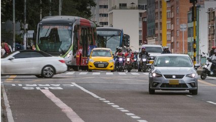 Advertencia a conductores en Bogotá por invadir carril preferencial de buses: habrá duras sanciones