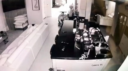 Assaltantes invadem mansão em condomínio de Curitiba